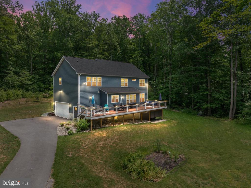 Residential in DAVIDSONVILLE 4
