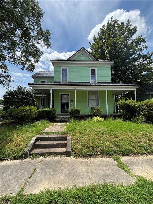 412 Park Ave, Emporia, VA, 23847-1823 | Card Image