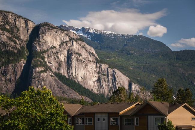 View of mountain background | Image 13