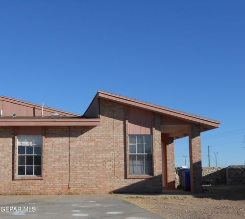 b-3558 E Glen Dr, El Paso, TX, 79936-1000 | Card Image