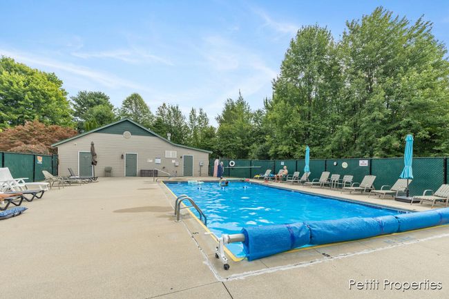 Club House Pool | Image 30