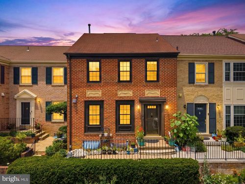 3050 Federal Hill Dr, FALLS CHURCH, VA, 22044-2905 | Card Image