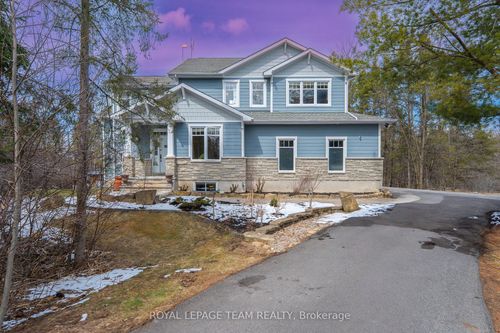 199 Blackberry Way, Dunrobin, ON, K0A1T0 | Card Image