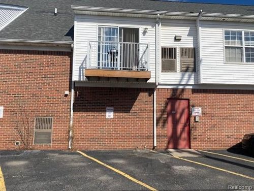 apt-202-1125 Eureka Rd, Wyandotte, MI, 48192-5747 | Card Image