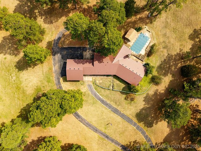 33742 Pleasant Valley Rd, House other with 3 bedrooms, 3 bathrooms and null parking in Poteau OK | Image 16