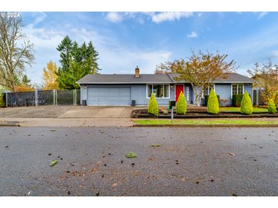 4665 Cody Ave, House other with 3 bedrooms, 1 bathrooms and 2 parking in Eugene OR | Image 1