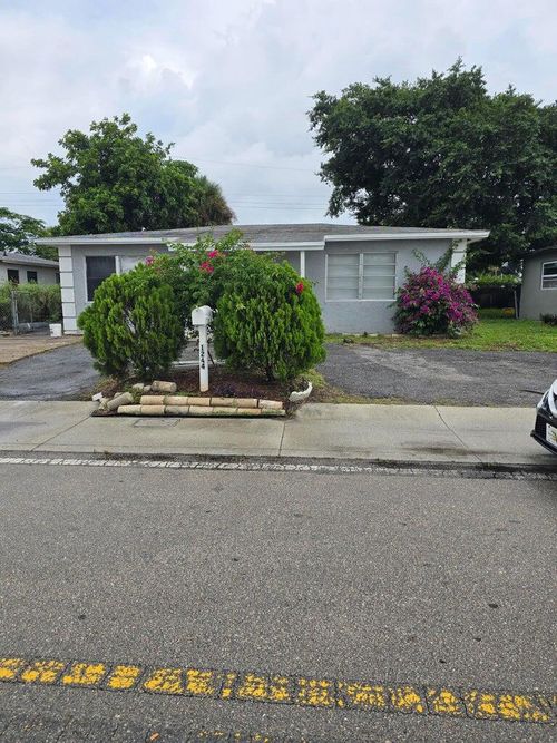 1244 W 23rd St, Riviera Beach, FL, 33404-4204 | Card Image