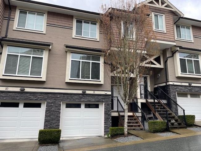 11 - 11252 Cottonwood Drive, Townhouse with 3 bedrooms, 2 bathrooms and 1 parking in Maple Ridge BC | Image 1