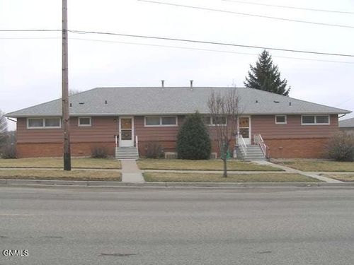 1519 E Divide Ave, Bismarck, ND, 58501-2074 | Card Image