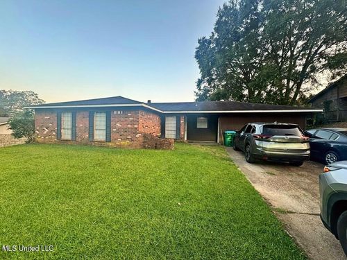 616 39th Ct E, Meridian, MS, 39301-1443 | Card Image