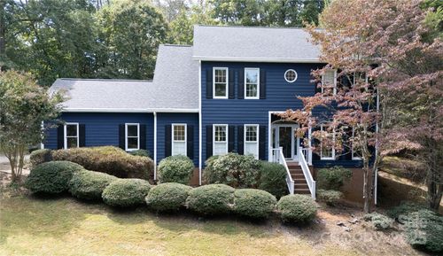 310 La Foret Dr, Morganton, NC, 28655-8260 | Card Image