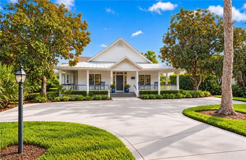 807 Carolina Cir Sw, Vero Beach, FL, 32962-6962 | Card Image