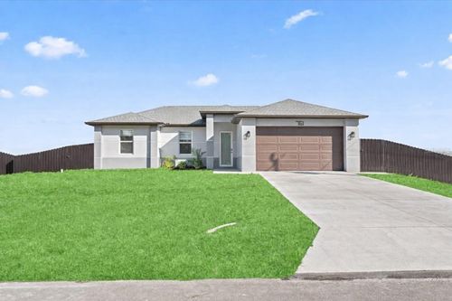 25 Diplomat Pkwy E, Cape Coral, FL, 33909 | Card Image