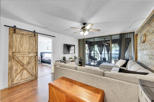 apt-206-8592 W Sunrise Blvd, Plantation, FL, 33322-4008 | Card Image