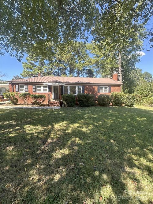 904 Pine St, Salisbury, NC, 28144-4658 | Card Image