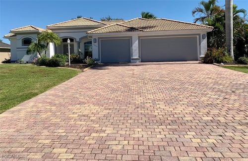 11642 Royal Tee Cir, CAPE CORAL, FL, 33991-7540 | Card Image