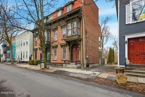 109 Front St, Schenectady, NY, 12305-1303 | Card Image