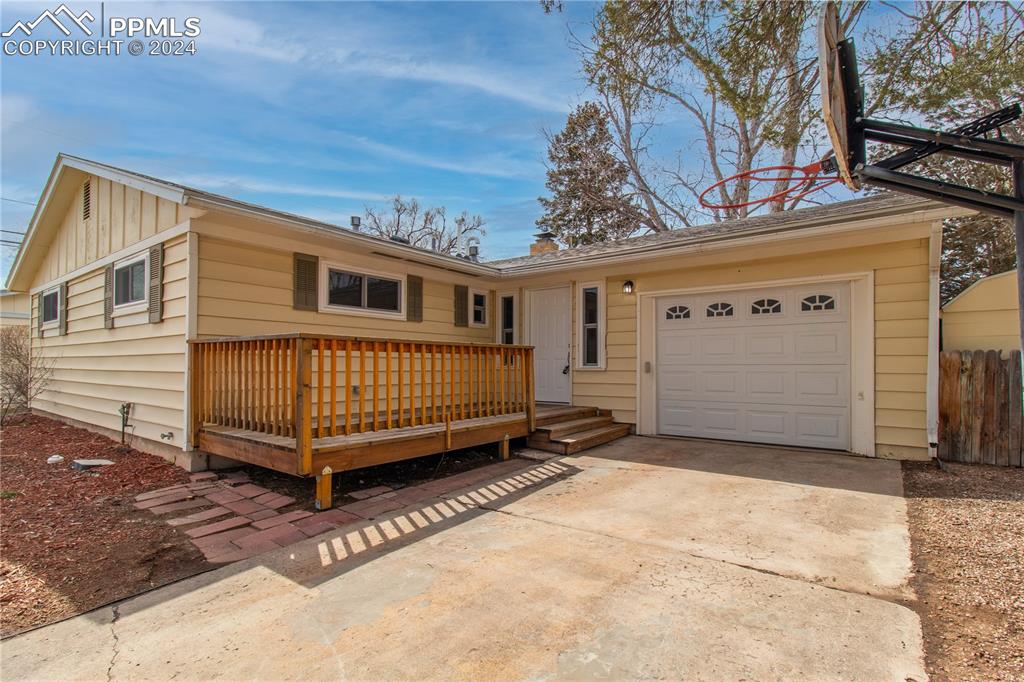 Tamarack Dr, Colorado Springs, CO 80911