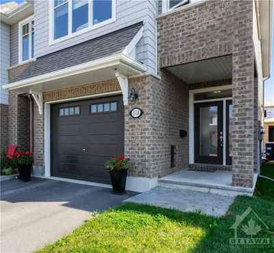 318 Cosanti Dr, House attached with 3 bedrooms, 3 bathrooms and 2 parking in Stittsville ON | Image 2