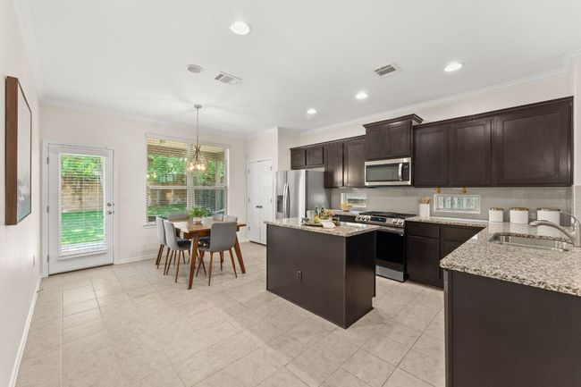 9528 Hunter Ln, House other with 4 bedrooms, 4 bathrooms and 3 parking in Austin TX | Image 6