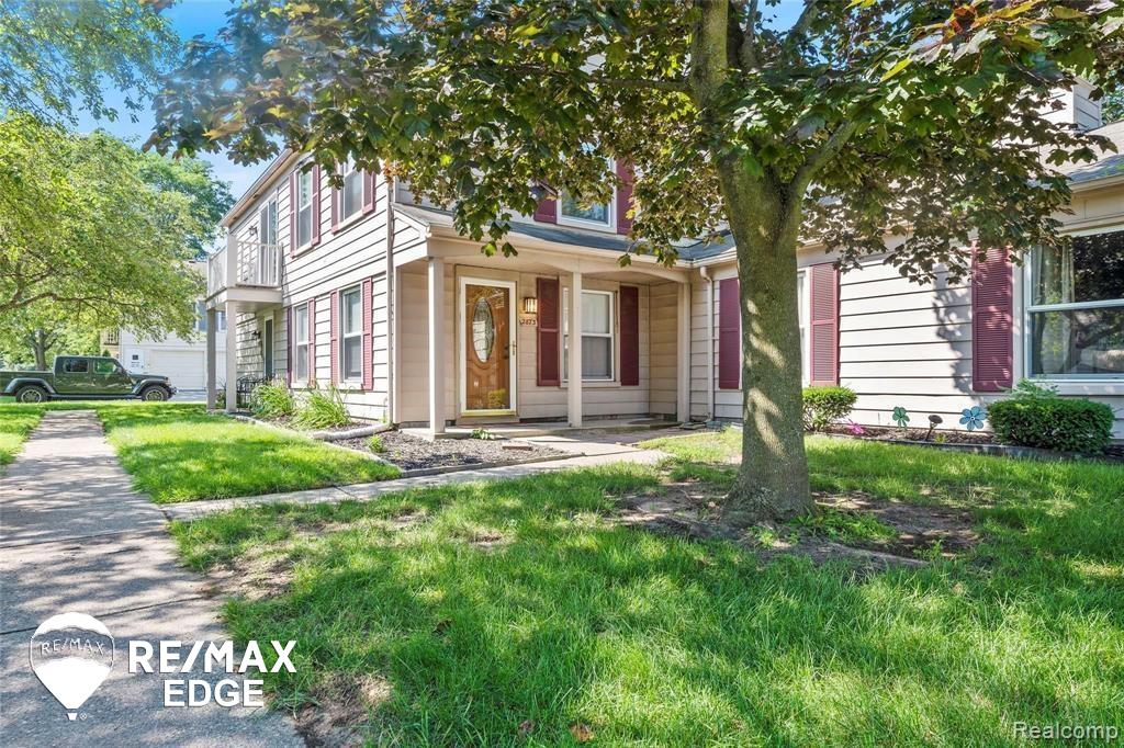 Glenwood Ct, Lake Orion, MI 48360