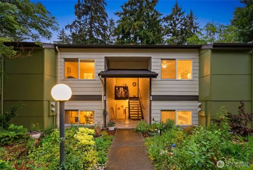 b103-31500 33rd Pl Sw, Federal Way, WA, 98023-2298 | Card Image