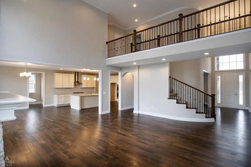 11999 Ovation Ct, Utica, MI, 48315-1056 | Card Image