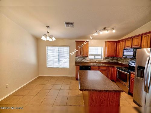 8433 S Gupta Dr, Tucson, AZ, 85747-0907 | Card Image