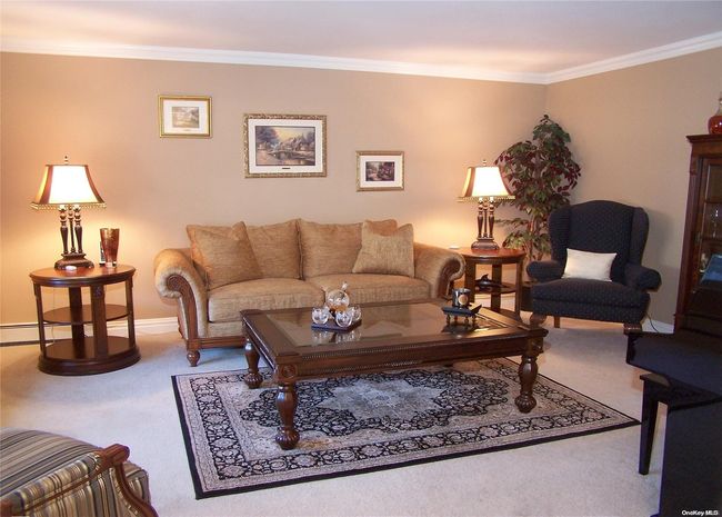 Spacious Living Room | Image 15