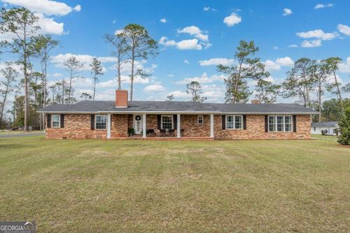 701 Van Streat Hwy, Nicholls, GA, 31554-4052 | Card Image