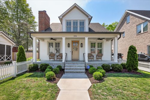 104 Battlefield Dr, Franklin, TN, 37064-3611 | Card Image