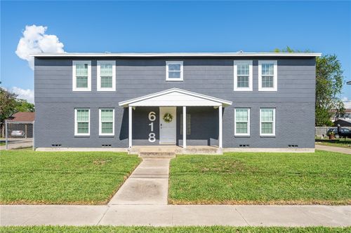 618 Texan Trl, Corpus Christi, TX, 78411-2570 | Card Image