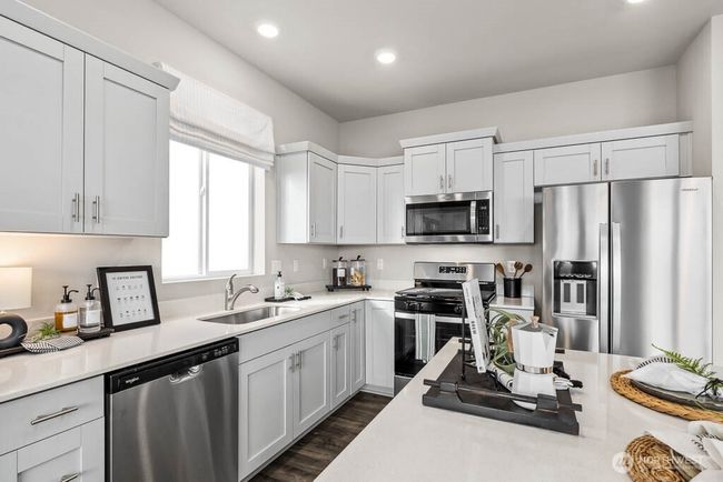Fridge is an Optional feature. Pictures are for representation only. Colors and options will vary! | Image 11