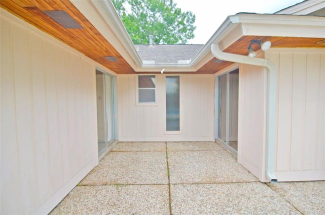 823 Timber Cove Dr, House other with 3 bedrooms, 2 bathrooms and 2 parking in Seabrook TX | Image 27