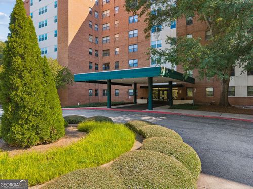 apt-219-2965 Pharr Court South Nw, Atlanta, GA, 30305-2141 | Card Image
