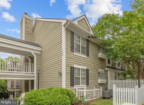 b-2811 S Woodrow St, ARLINGTON, VA, 22206-3324 | Card Image