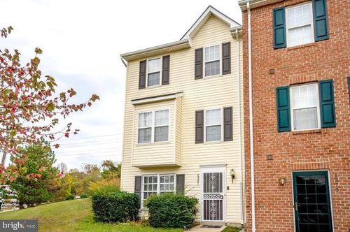 6981 Walker Mill Rd, CAPITOL HEIGHTS, MD, 20743-4688 | Card Image