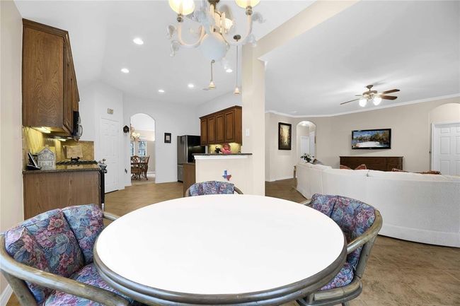 Breakfast towards kitchen | Image 9