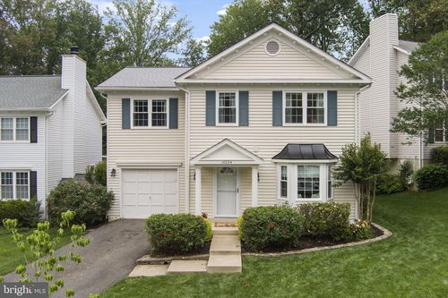 10034 Park Woods Ln, BURKE, VA, 22015-2747 | Card Image