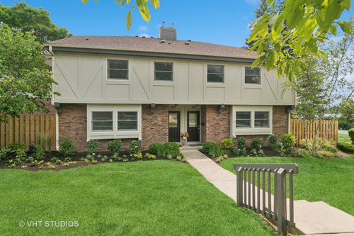 0-884 Bristol Dr, Barrington, IL, 60010-4507 | Card Image