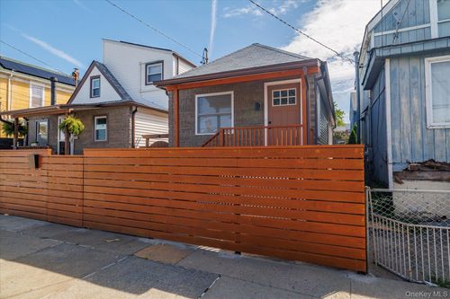 320-318 Beach 88th St, Rockaway Beach, NY, 11693-1421 | Card Image