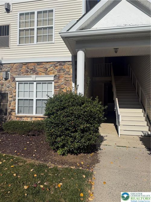 303 Waterford Terrace, Williams Twp, PA, 18042 | Card Image
