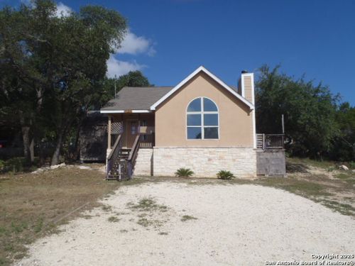 1127 Eastview Dr, Canyon Lake, TX, 78133-6155 | Card Image