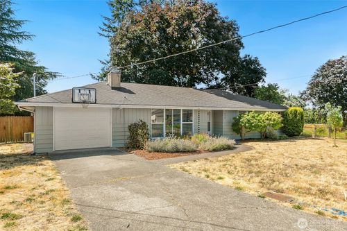 479 Harrington Ave Ne, Renton, WA, 98056-3739 | Card Image