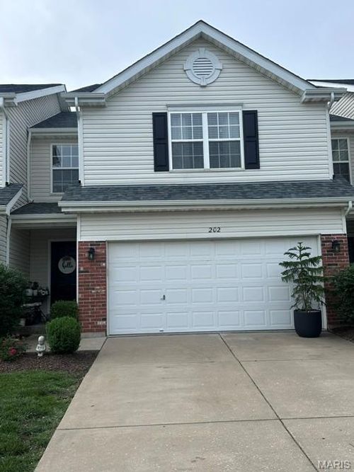 202 Sword Lily Dr, O Fallon, MO, 63366-7593 | Card Image