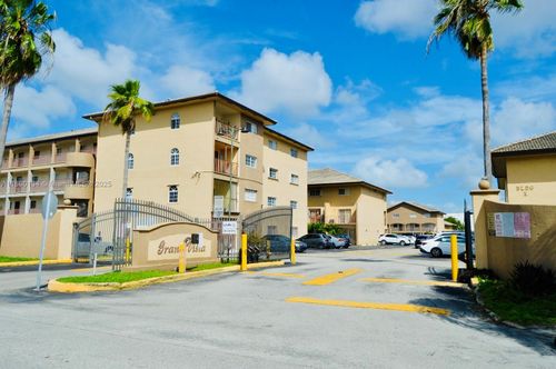 unit-6117-8851 Nw 119th St, Hialeah Gardens, FL, 33018-7923 | Card Image