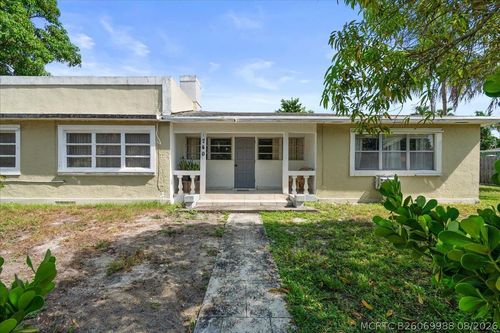 1740 11th Ave N, Lake Worth Beach, FL, 33460-2001 | Card Image