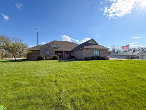 3861 E 300 N, Crawfordsville, IN, 47933-7368 | Card Image