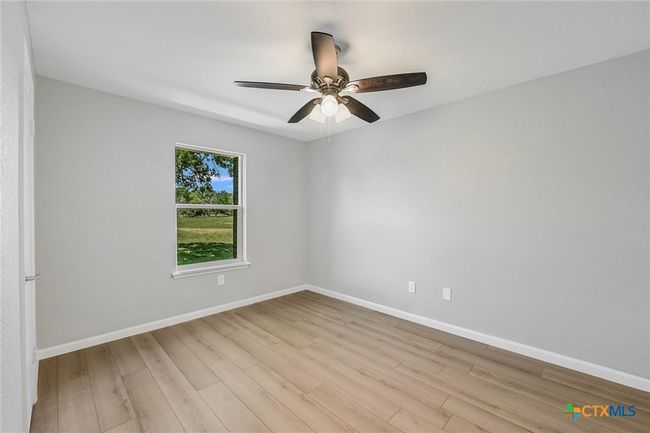 1070 Lonesome Trl, House other with 3 bedrooms, 2 bathrooms and null parking in Driftwood TX | Image 13