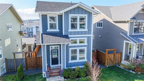 224 Caspian Dr, Victoria, BC, V9C0P8 | Card Image
